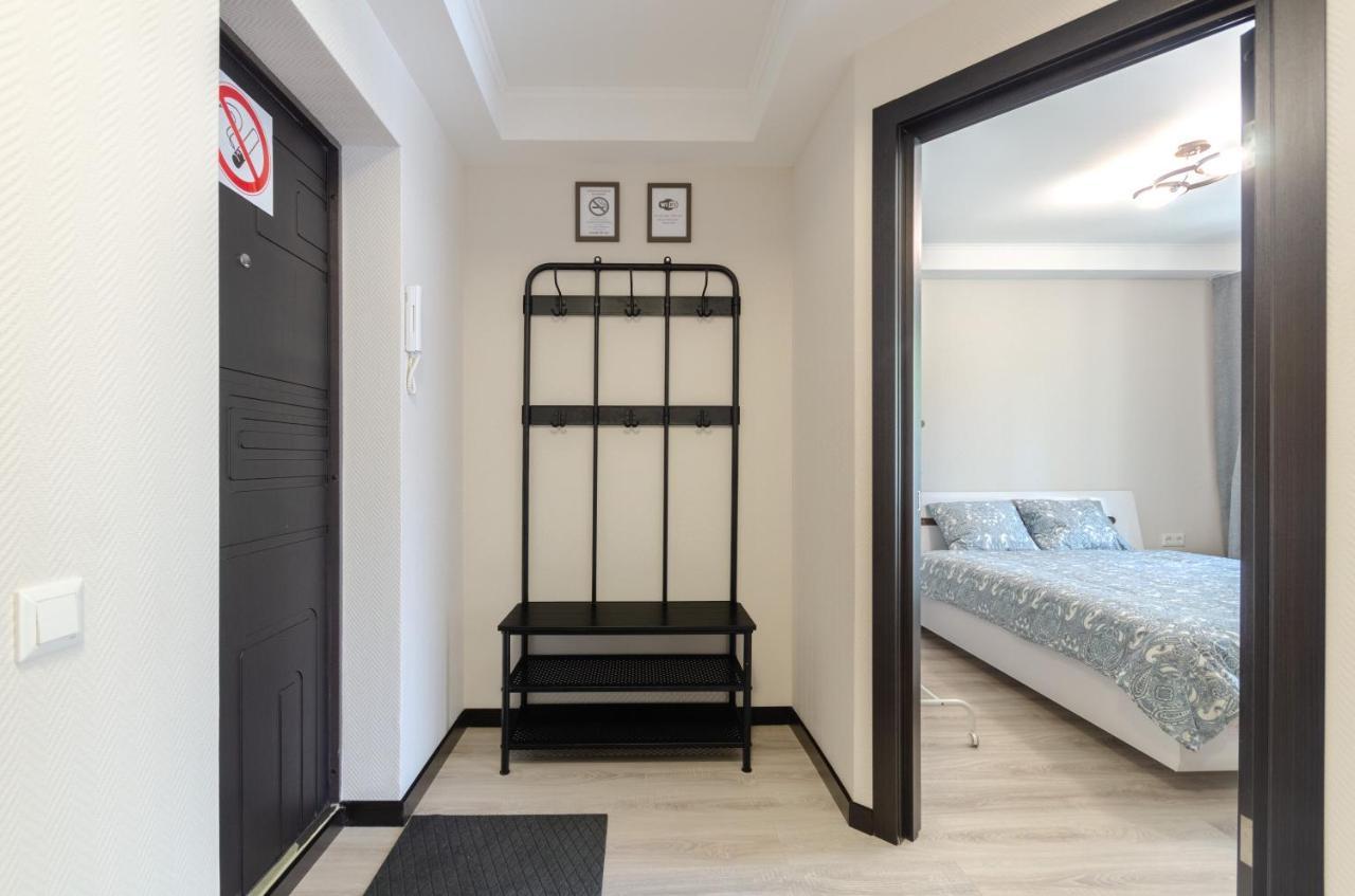 Artal Apartment On Obolonskyi Avenue 16 Kiev Luaran gambar