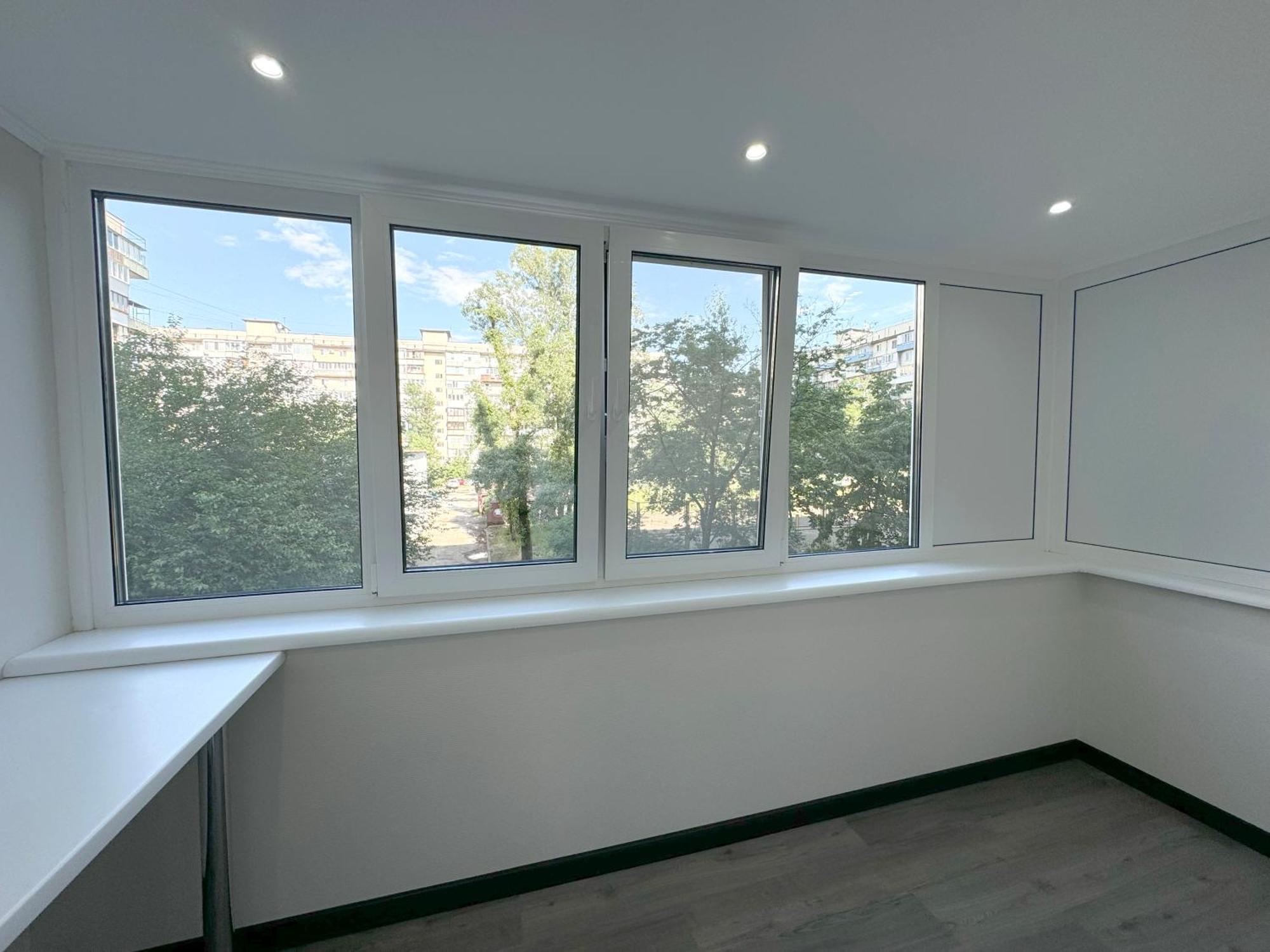 Artal Apartment On Obolonskyi Avenue 16 Kiev Luaran gambar