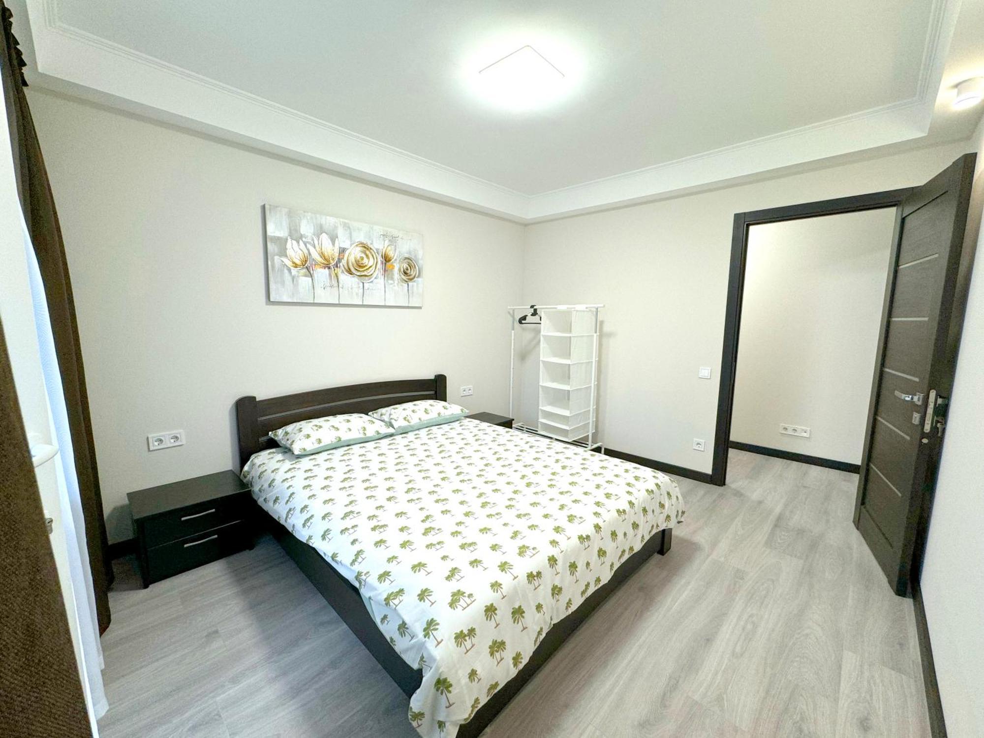 Artal Apartment On Obolonskyi Avenue 16 Kiev Luaran gambar